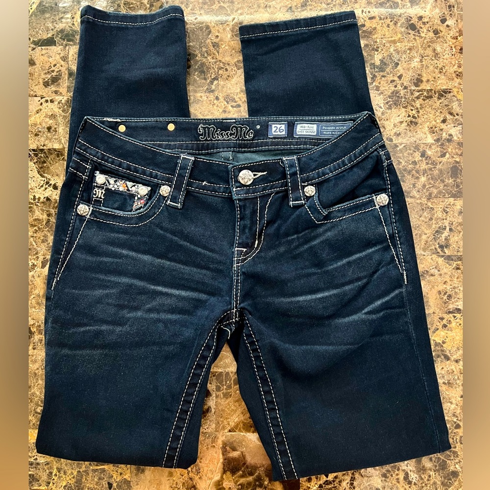 🌺Miss Me Women’s Mid-Rise Easy Skinny Stretch Jeans Sz 26 Like New🌺